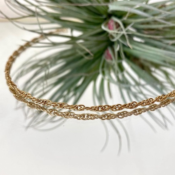 Beautiful Vintage Textured Gold Chain Necklace - Picture 2 of 5